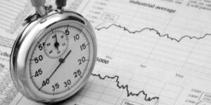 Online Trading: Timing the Market for Maximum Returns